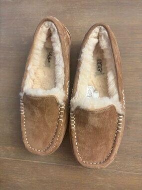 UGG Ansley Slippers